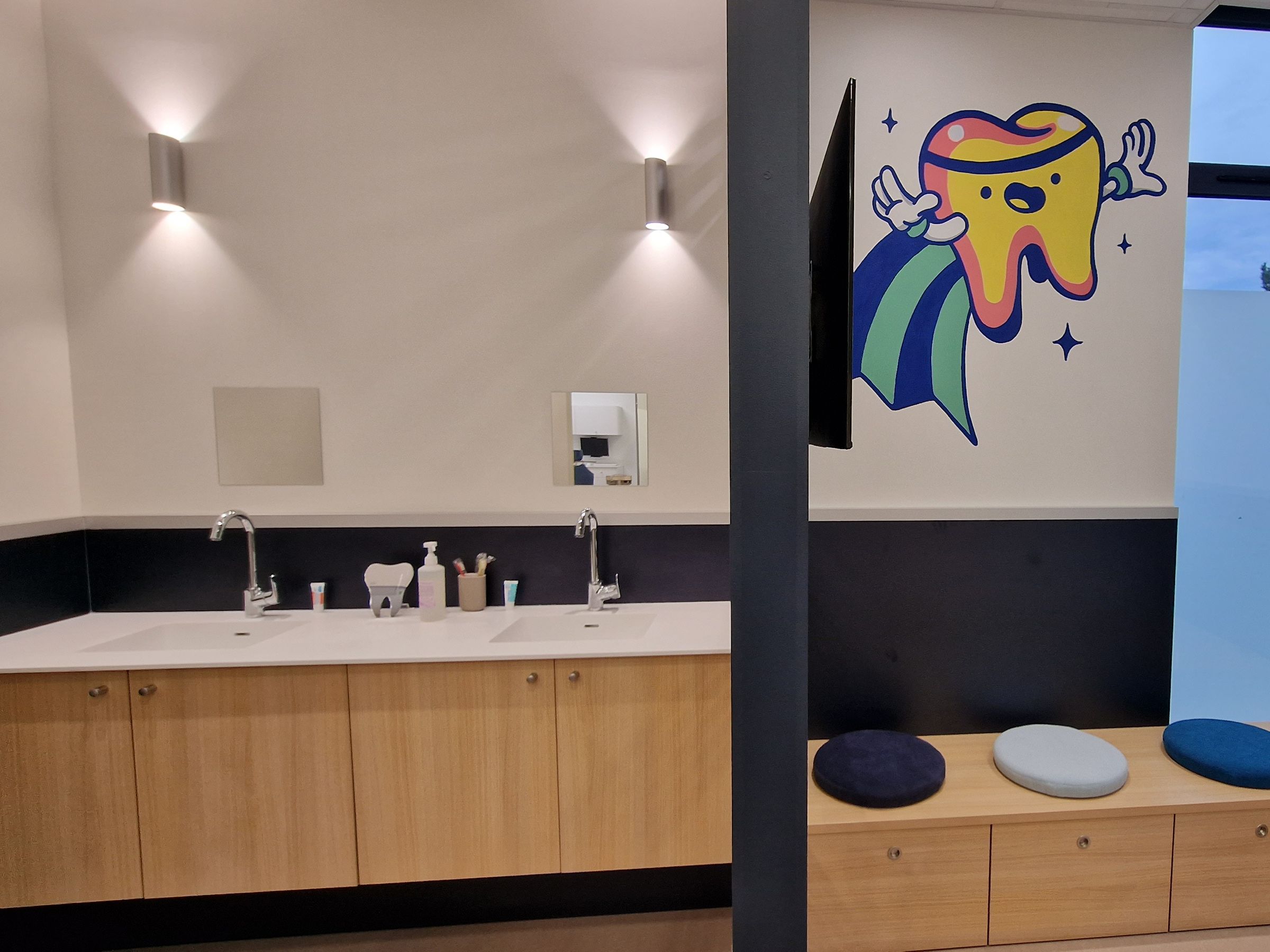 Espace de brossage avec double lavabo